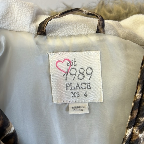 Leopard print sequin toddler zipped vest - Picture 4 of 9